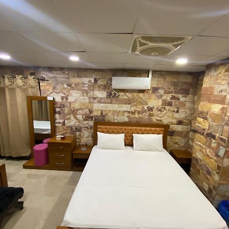 Hotel Vista Inn Dha Rawalpindi Dış mekan fotoğraf