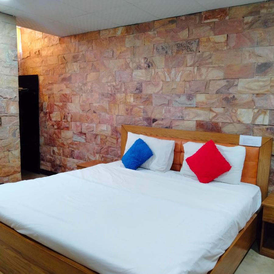 Hotel Vista Inn Dha Rawalpindi Dış mekan fotoğraf