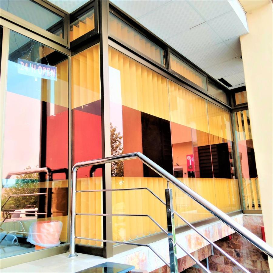 Hotel Vista Inn Dha Rawalpindi Dış mekan fotoğraf