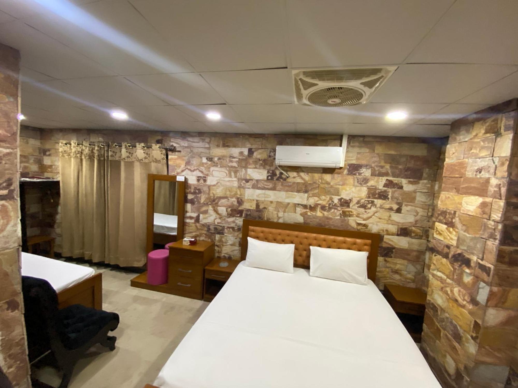 Hotel Vista Inn Dha Rawalpindi Dış mekan fotoğraf